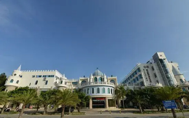 Huaxia Hotel