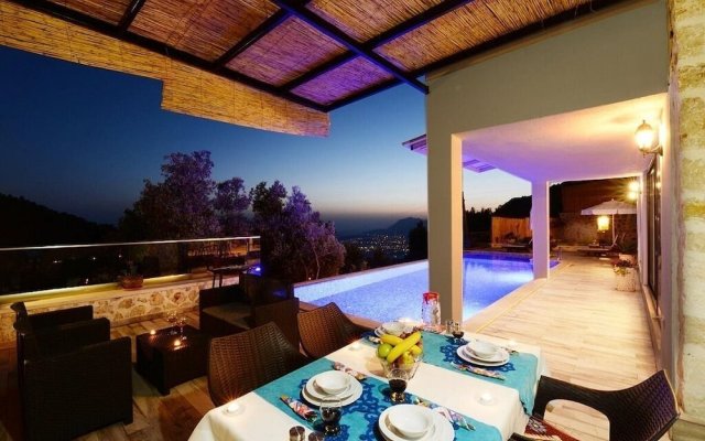 KA002 by Villaofsummer