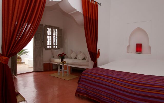 Riad O2