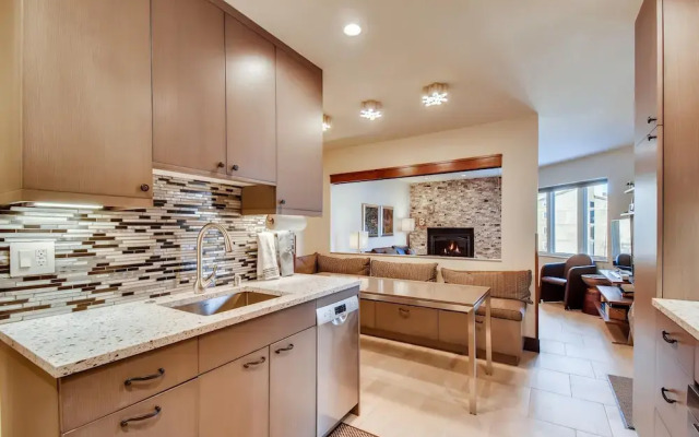 Westwind 303 1BD 1BA Plat. Condo