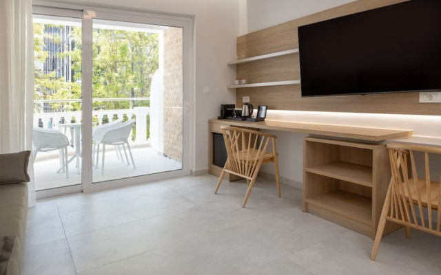 Epavli Grace Hotel