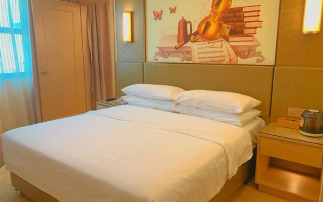 Vienna International Hotel (Dongguan Songshan Lake Guanzhang Road)