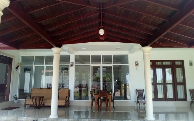 Turtle paradise villa & restaurant