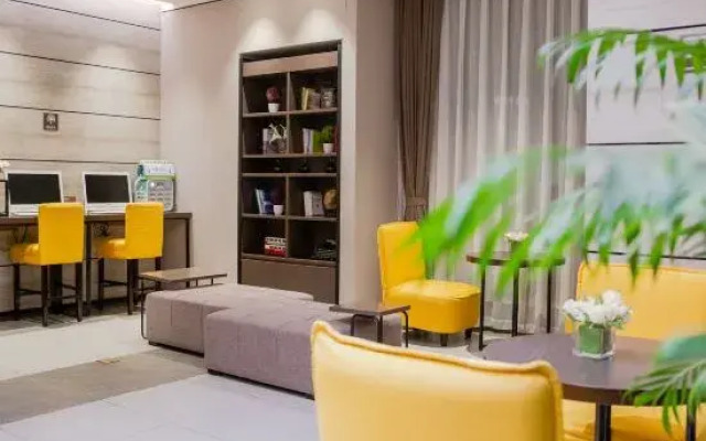 Homeinn Plus Hotel (Shanghai Zhangjiang Guanglan Road Subway Station)