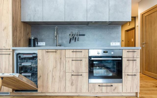 Magic Pines Apartment, By Cohost