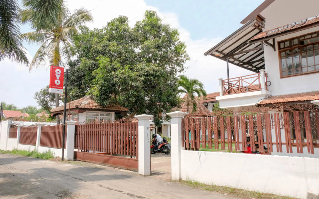 Hotel O Kina Family Residence Syariah