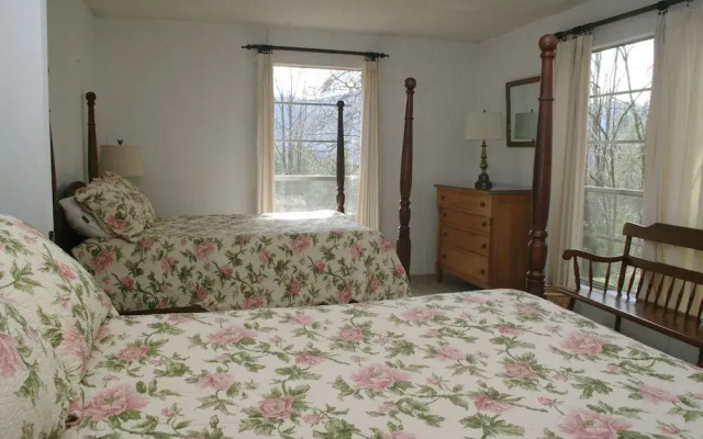 Hemlock Inn