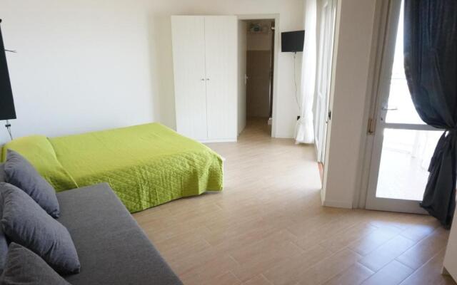 Beautiful Studio With sea View by Beahost Rentals