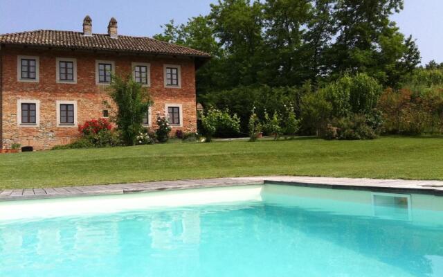 B&B Cascina Gaione Via Gallina,18b 12052 Neive cn