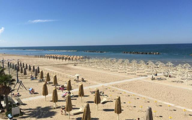 Bilocale in riva al mare