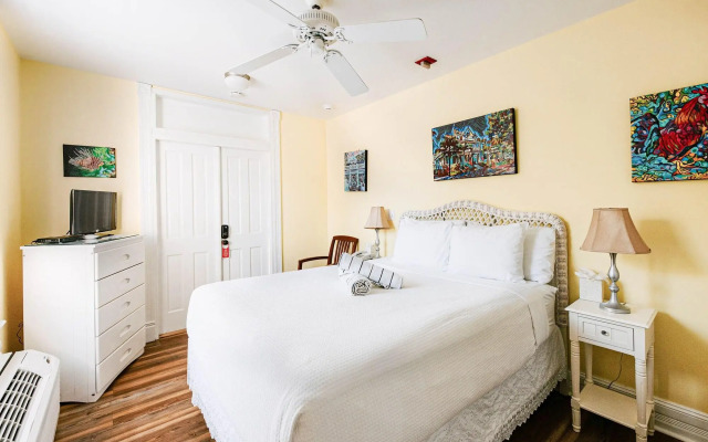 Amsterdam's Curry Mansion Inn