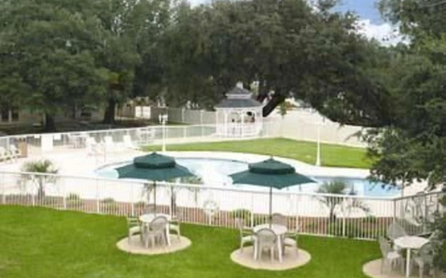 Motel 6 Jacksonville, NC