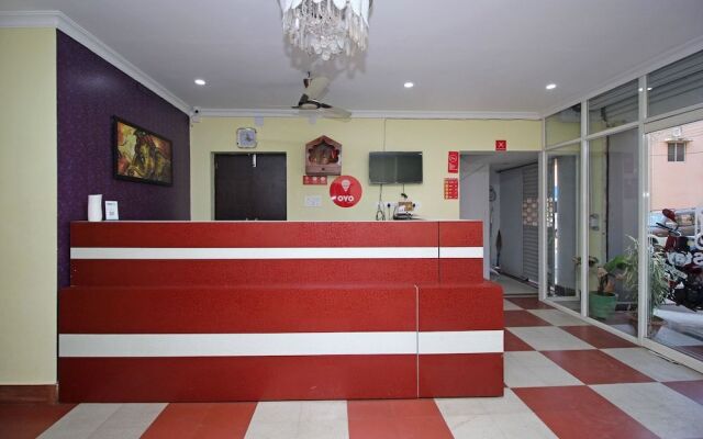 OYO Flagship 8346 LazyStays