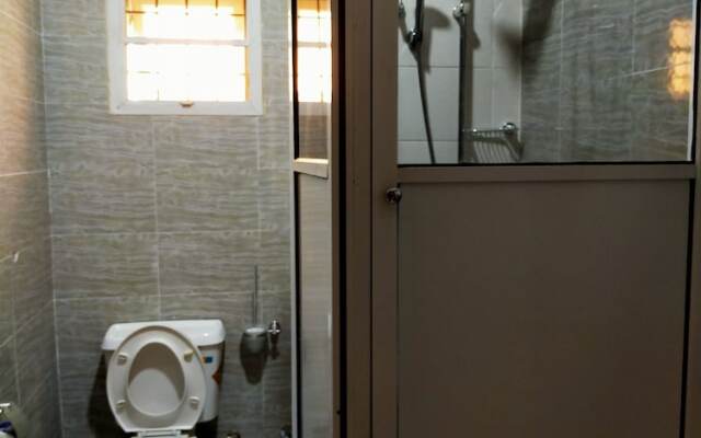 Alim Royal Hotel & Suites