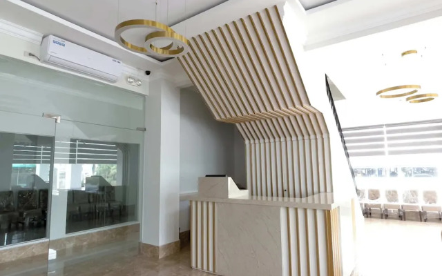 B Hotels Angeles City