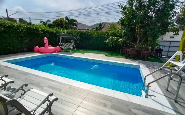 Little home poolvilla