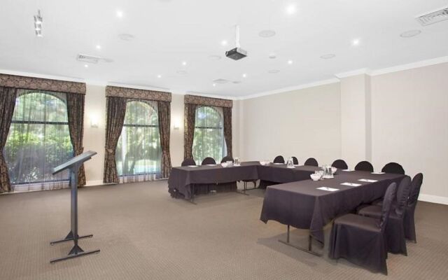 Checkers Resort & Conference Centre