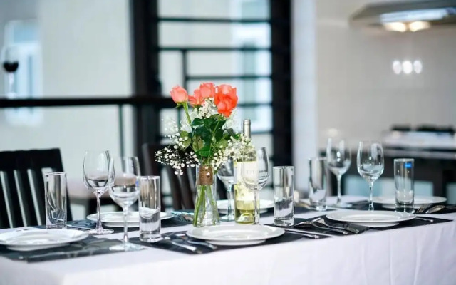 Merit Halong Hotel