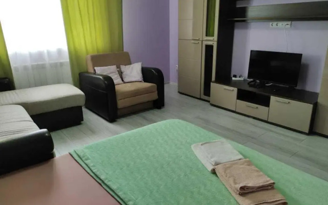 Апартаменты на проспекте Космонавтов 35/20 Б