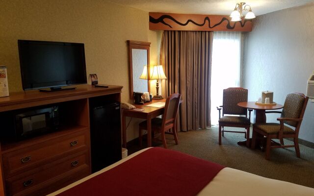 Best Western Plus Rivershore Hotel