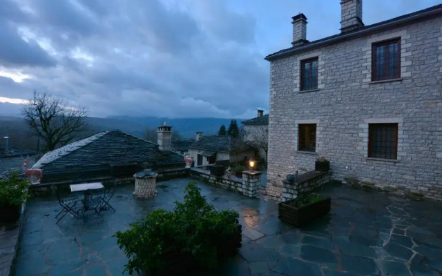 Nikolas Guesthouse