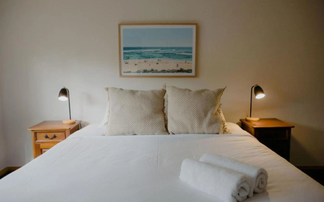 Yallingup Forest Resort – Guest Rooms – Yallingup