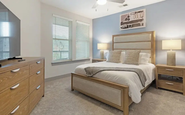 Landing Apartments - University City