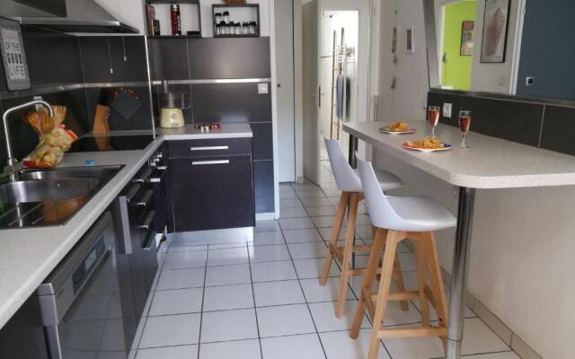 Nicolas I, 53m2, une chambre, parking privé