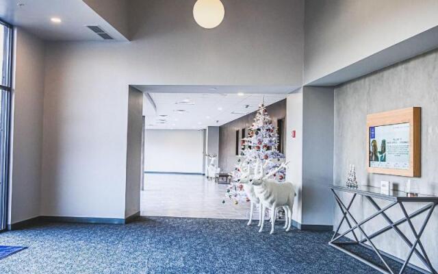 Delta Hotels by Marriott Cincinnati Sharonville