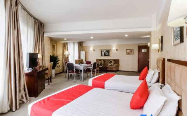 Kay Hotel