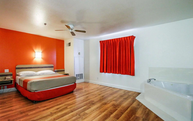 Motel 6 Nephi, UT