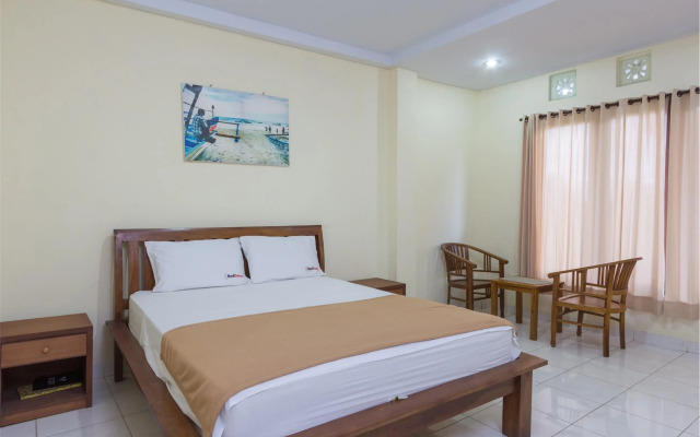 RedDoorz @ Petitenget Street