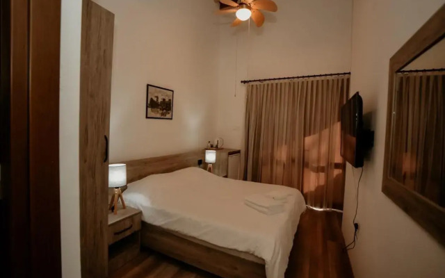 Old Stone Boutique Hotel