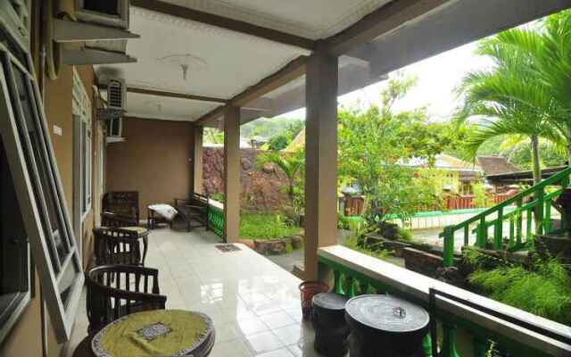 Hotel Dan Restoran Budi INN 1