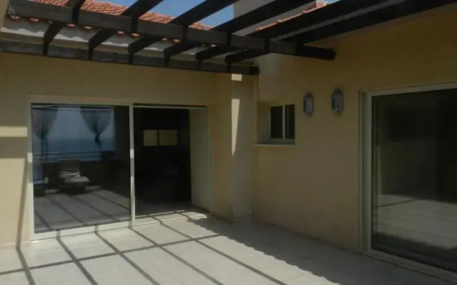 Aristo Paradise Complex