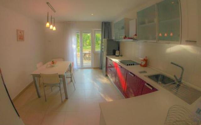 Apartment Pinus