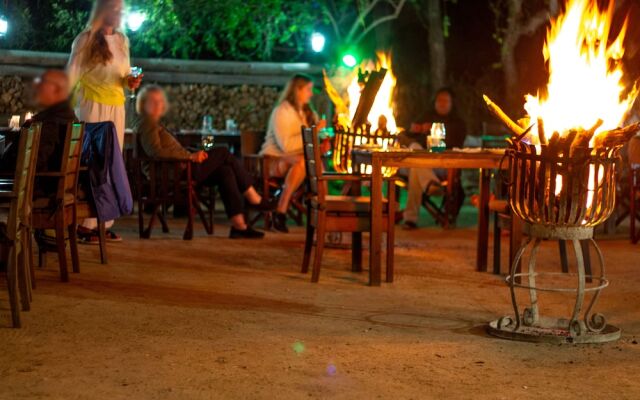 Ndhula Luxury Tented Lodge