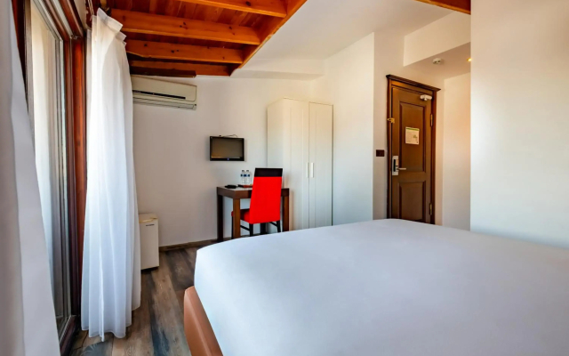 Crowne Plaza Istanbul - Oryapark by IHG
