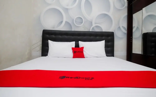 RedDoorz @ Griya Bougenville Magelang