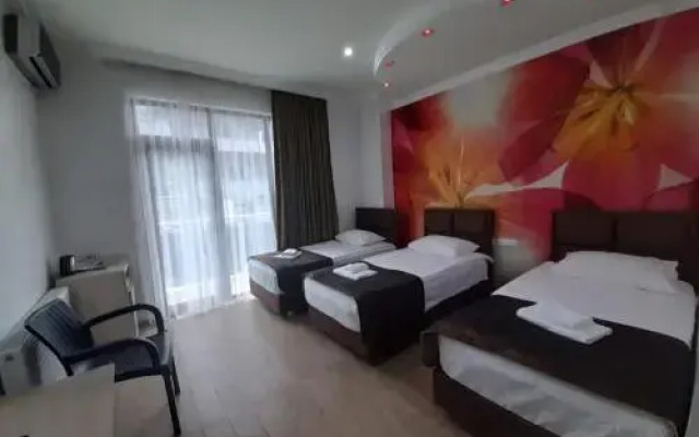 Royal Palace Hotel