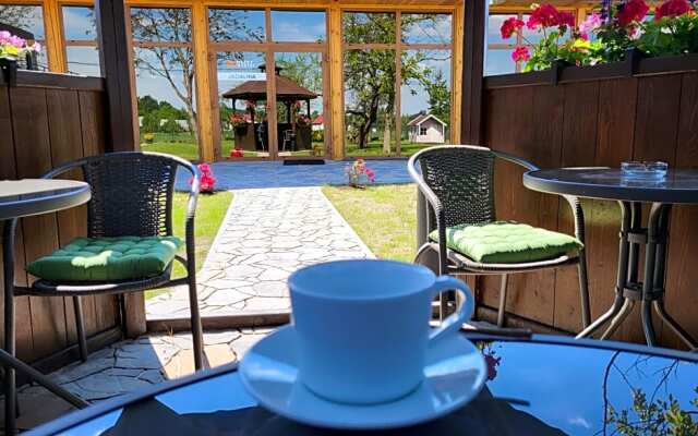 Happy Hostel & Apartments