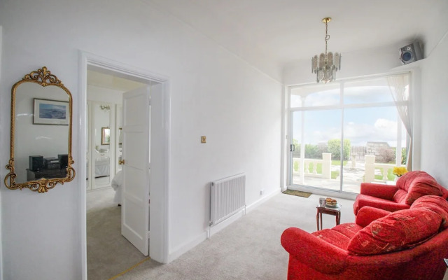 Weymouth Bay Apartment A
