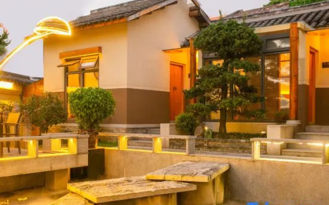 Star Lake Lanyue Song Culture Guesthouse (Zhaoqing Qixingyan Scenic Area)