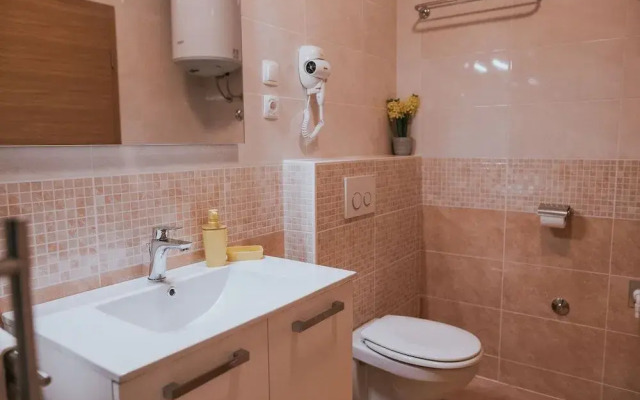 Poolside Hideout Apartments