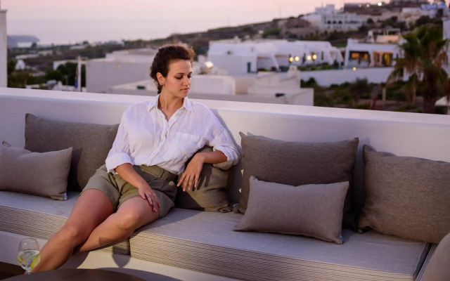 Alleys All-Suite Hotel & Spa