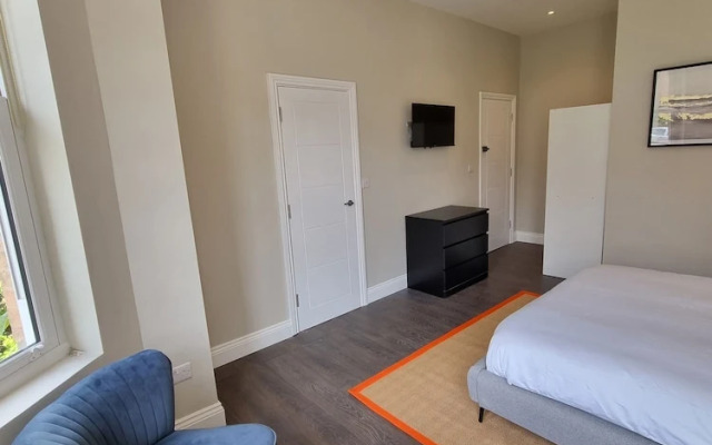The Ivy Apartments