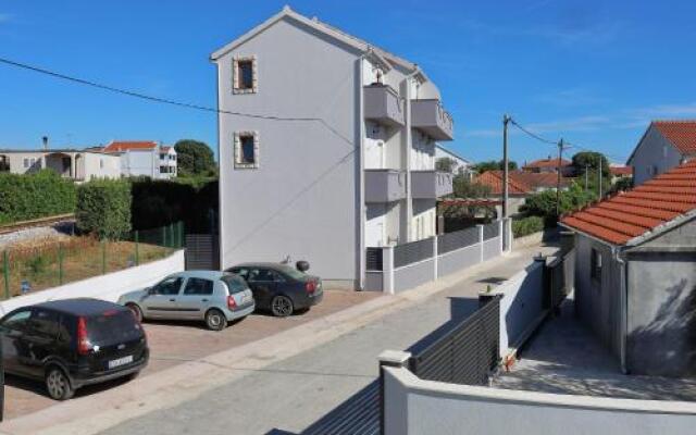 Sara Apartments