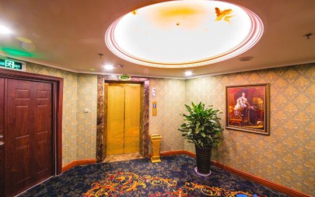 Noble Earl Hotel