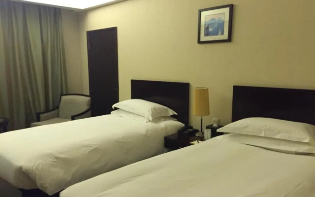 Rui Tai Hong Qiao Hotel