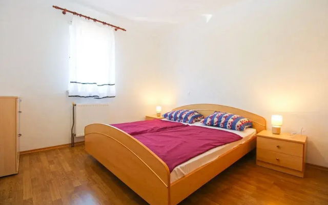 Apartment 517